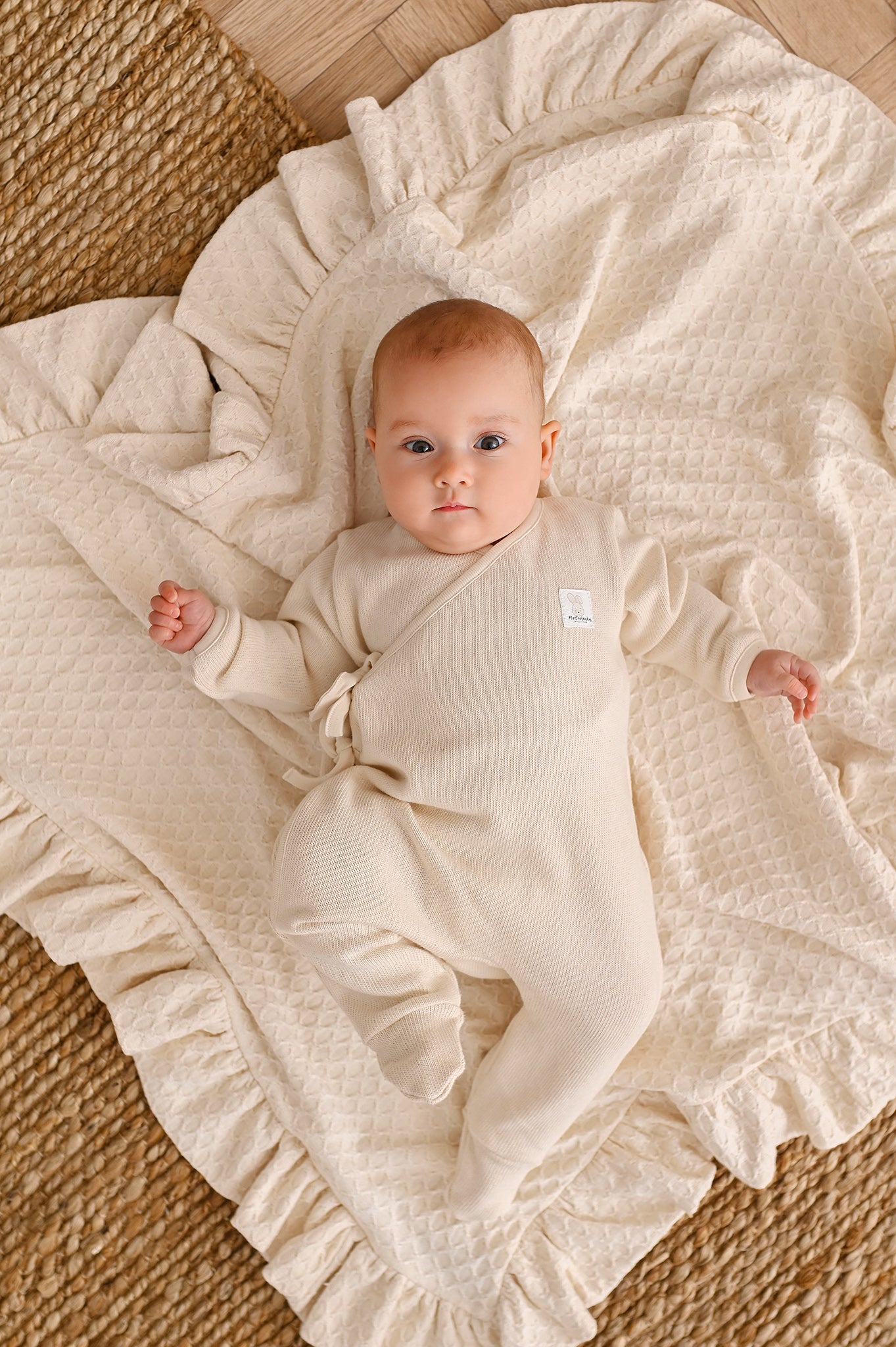 Wrap your little one in comfort with our Natural Beige Baby Blanket. Soft, breathable, and perfect for naps, stroller rides, and everyday snuggles.