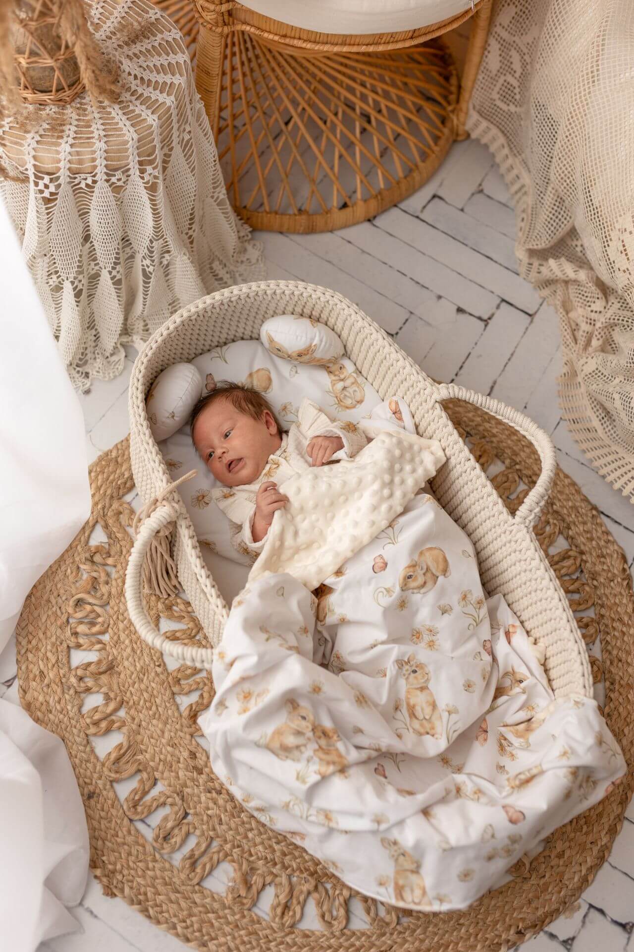 Wrap your baby in comfort with our Cotton & Minky Back Blanket. Soft, cozy, and perfect for naps, stroller rides, and everyday use.
