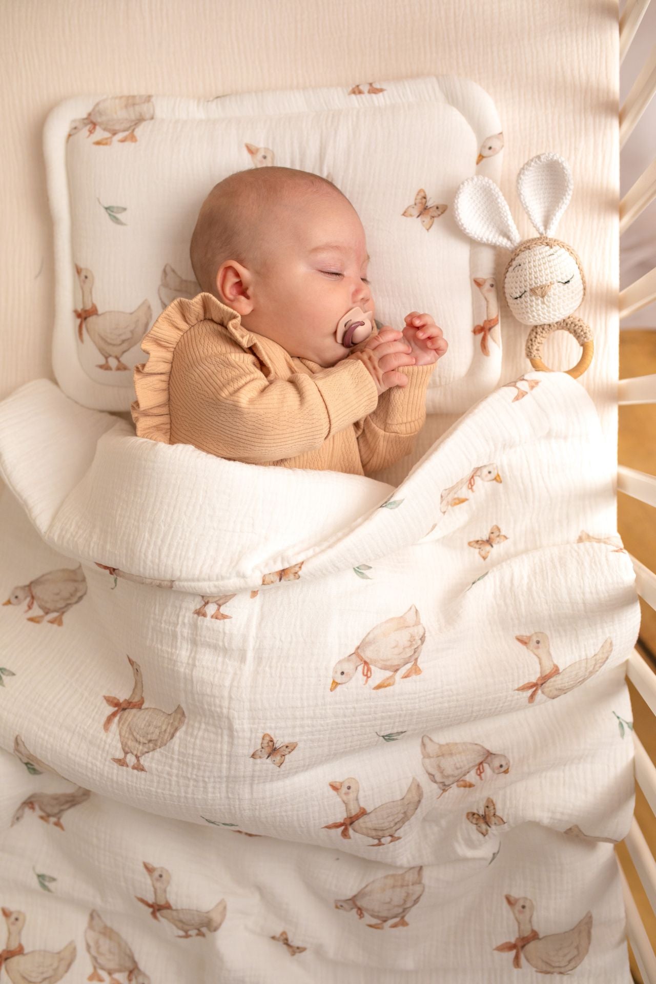 Discover our Muslin Bedding collection. Lightweight, breathable, and gentle on baby’s skin, perfect for cozy naps and peaceful sleep.