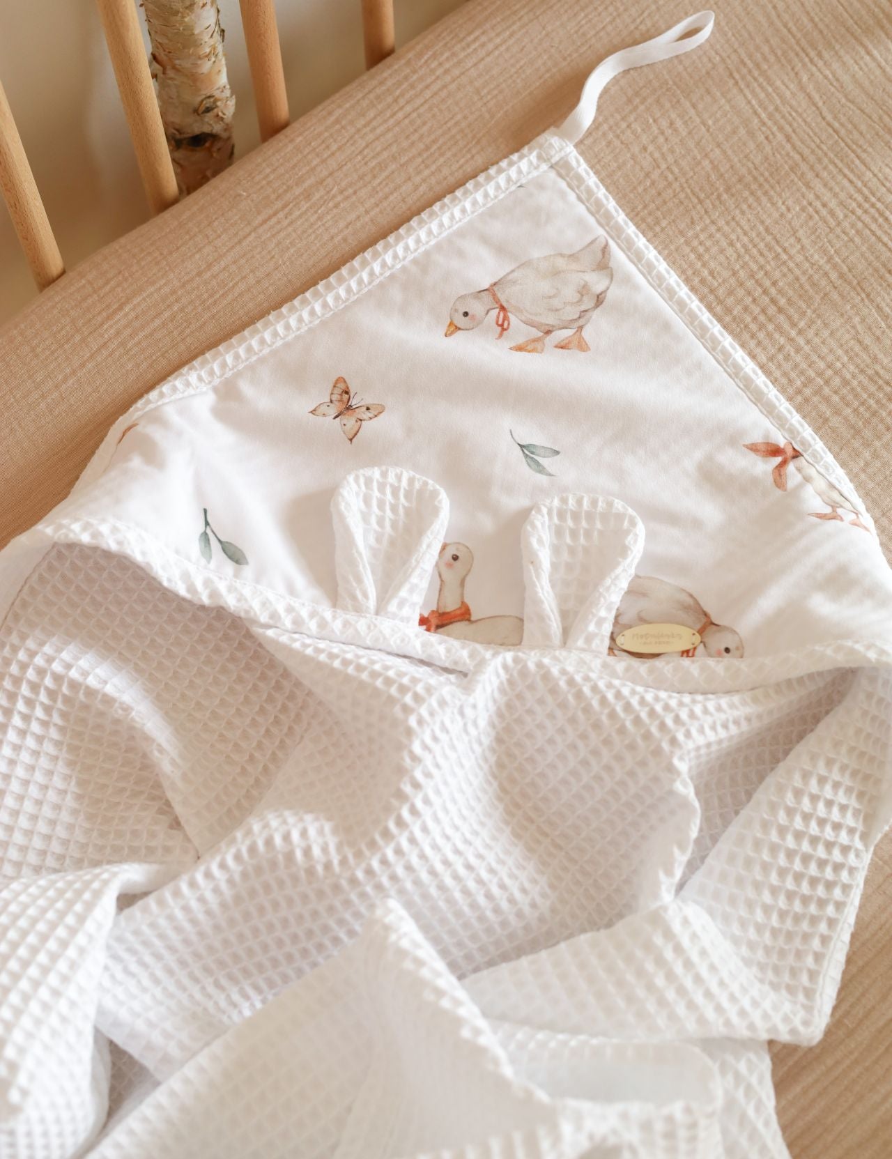 Wrap your little one in comfort with our Waffle Baby Hooded Bath Towel. Made from 100% natural cotton, it's ultra-soft, breathable, quick-drying.