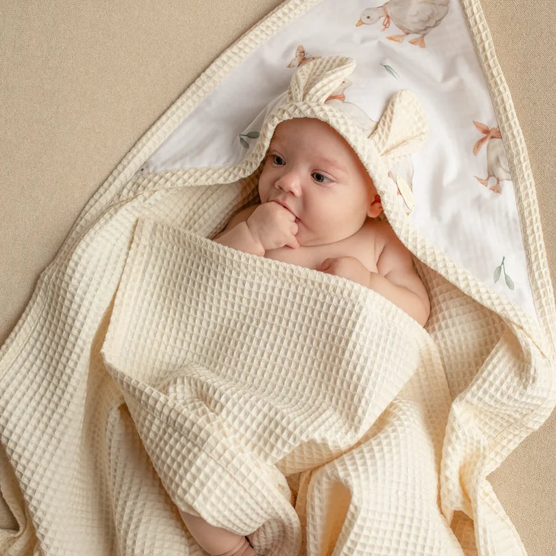 All About Handcrafted Muslin Swaddle Blankets: Quality & Safety Compared