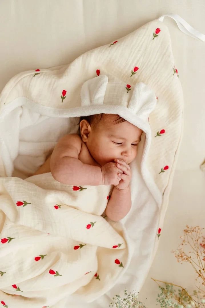 10 Muslin Baby Blankets That Make the Perfect Gift