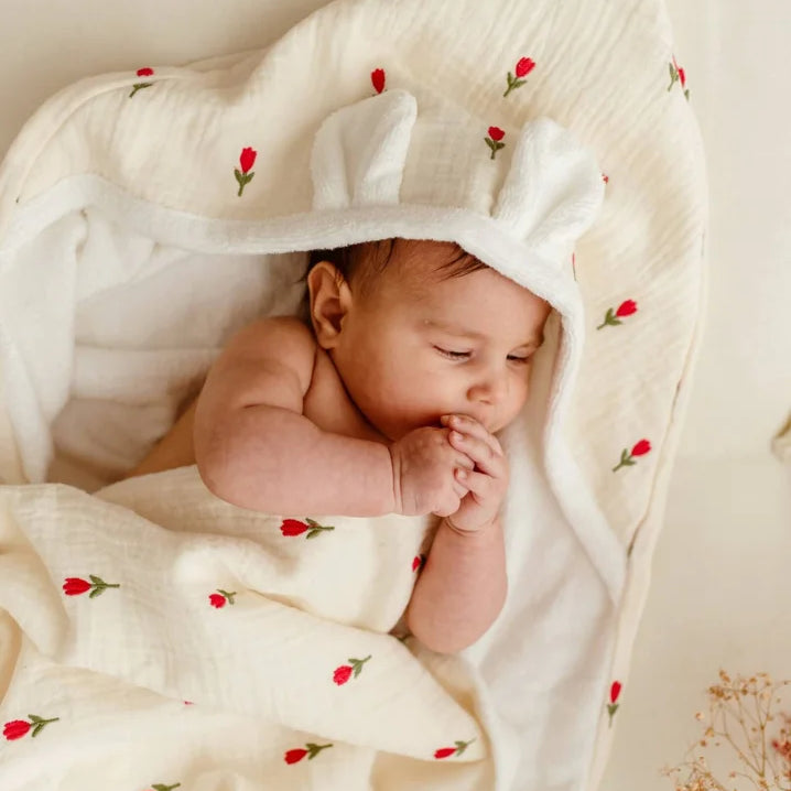 10 Muslin Baby Blankets That Make the Perfect Gift