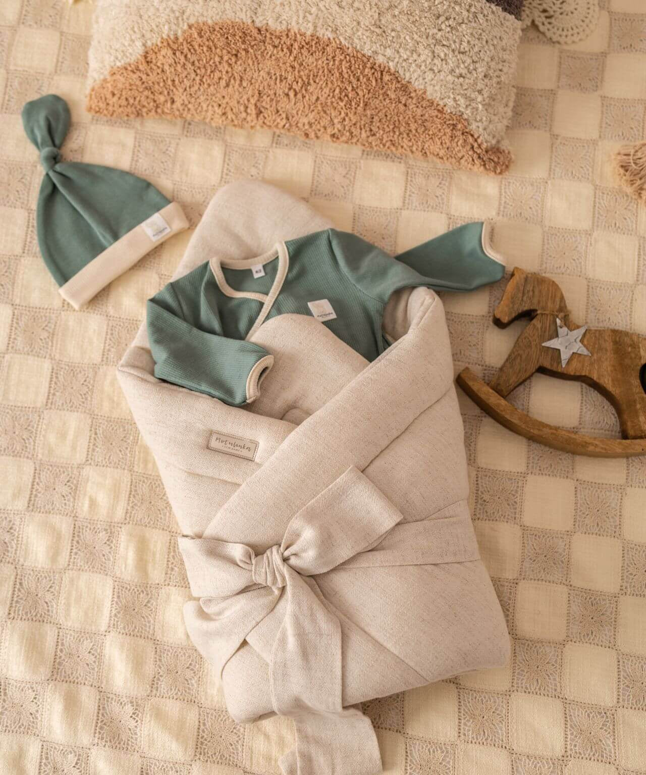 Swaddles