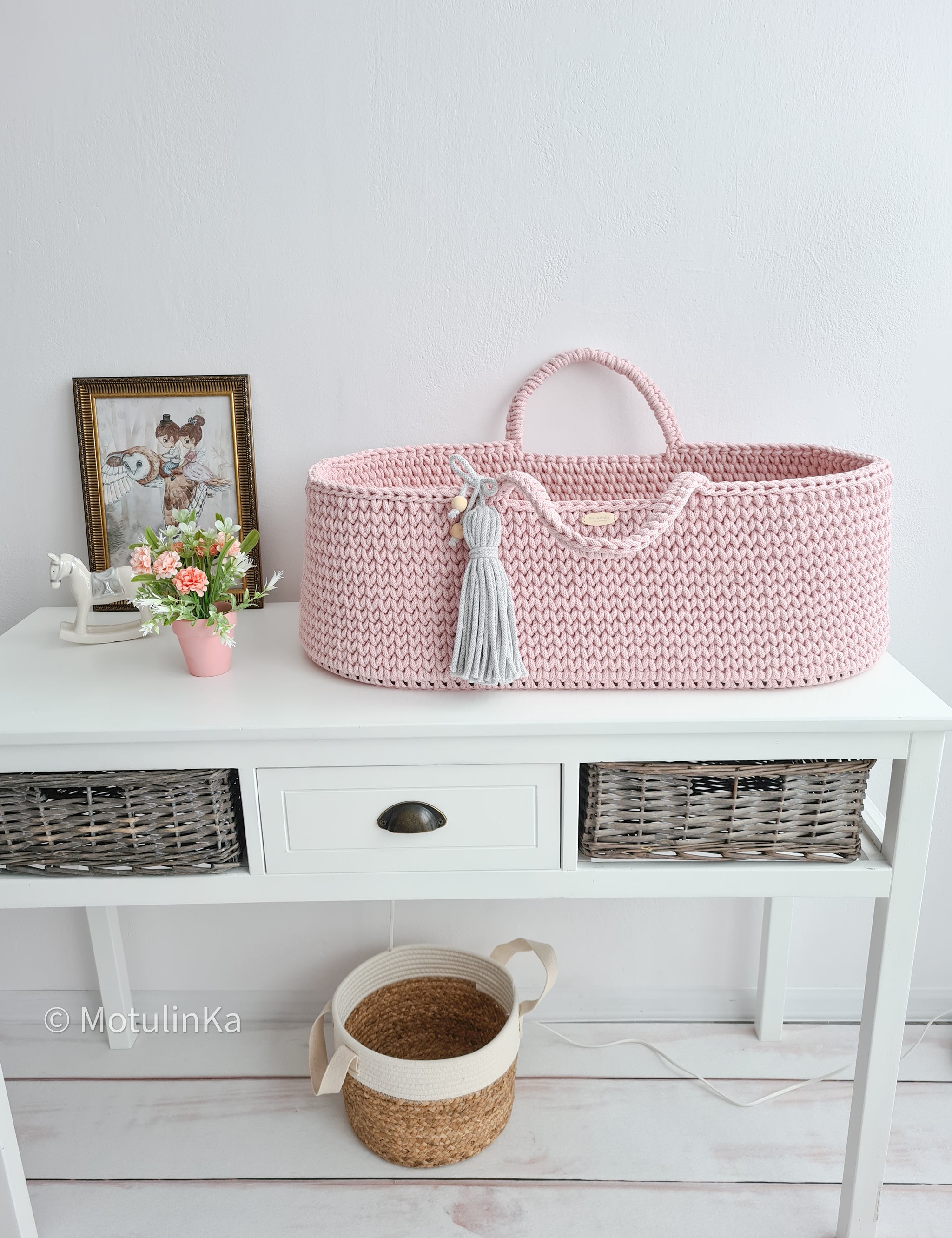 Wrap your baby in comfort with our Elegant Crochet Moses Basket. Handmade, soft, and durable, perfect for safe and stylish newborn sleep.