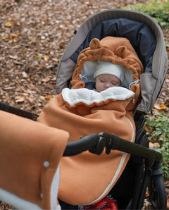 Keep your little one cozy year-round with our 3-in-1 Footmuff. Designed for warmth, versatility, and style—perfect for strollers and car seats.