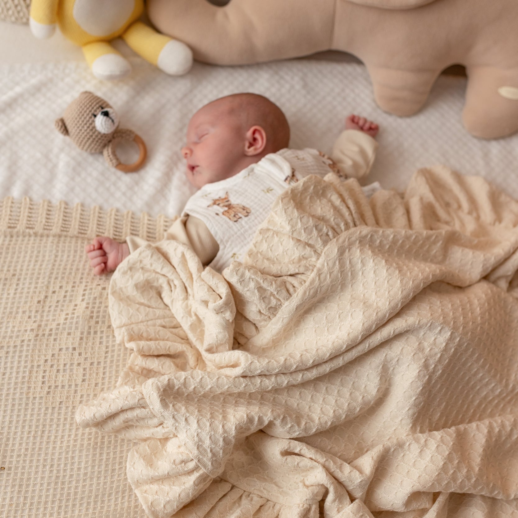 Wrap your little one in comfort with our Natural Beige Baby Blanket. Soft, breathable, and perfect for naps, stroller rides, and everyday snuggles.