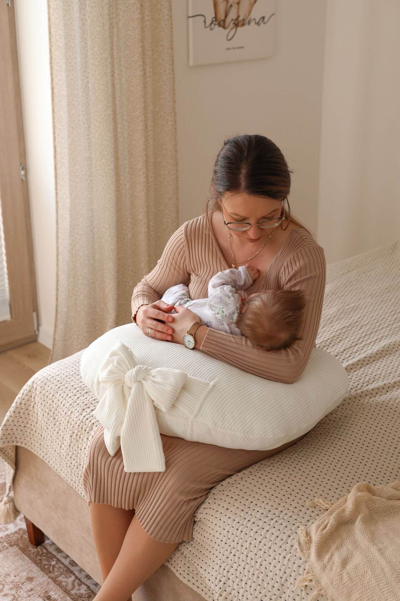 Experience effortless feeding with our Ultimate Comfort Nursing Pillow. Ergonomic design and plush fabric provide support for both baby and parent.