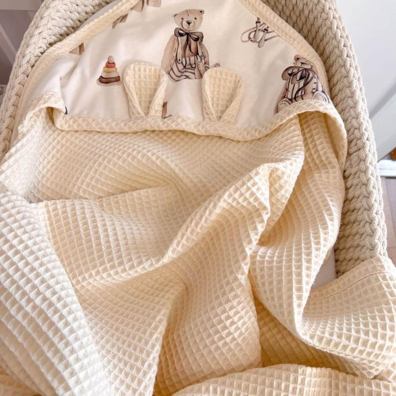 Wrap your little one in comfort with our Waffle Baby Hooded Bath Towel. Made from 100% natural cotton, it's ultra-soft, breathable, quick-drying.