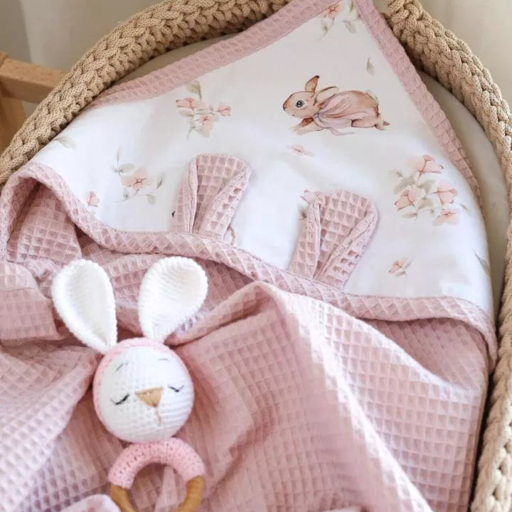 Wrap your little one in comfort with our Waffle Baby Hooded Bath Towel. Made from 100% natural cotton, it's ultra-soft, breathable, quick-drying.