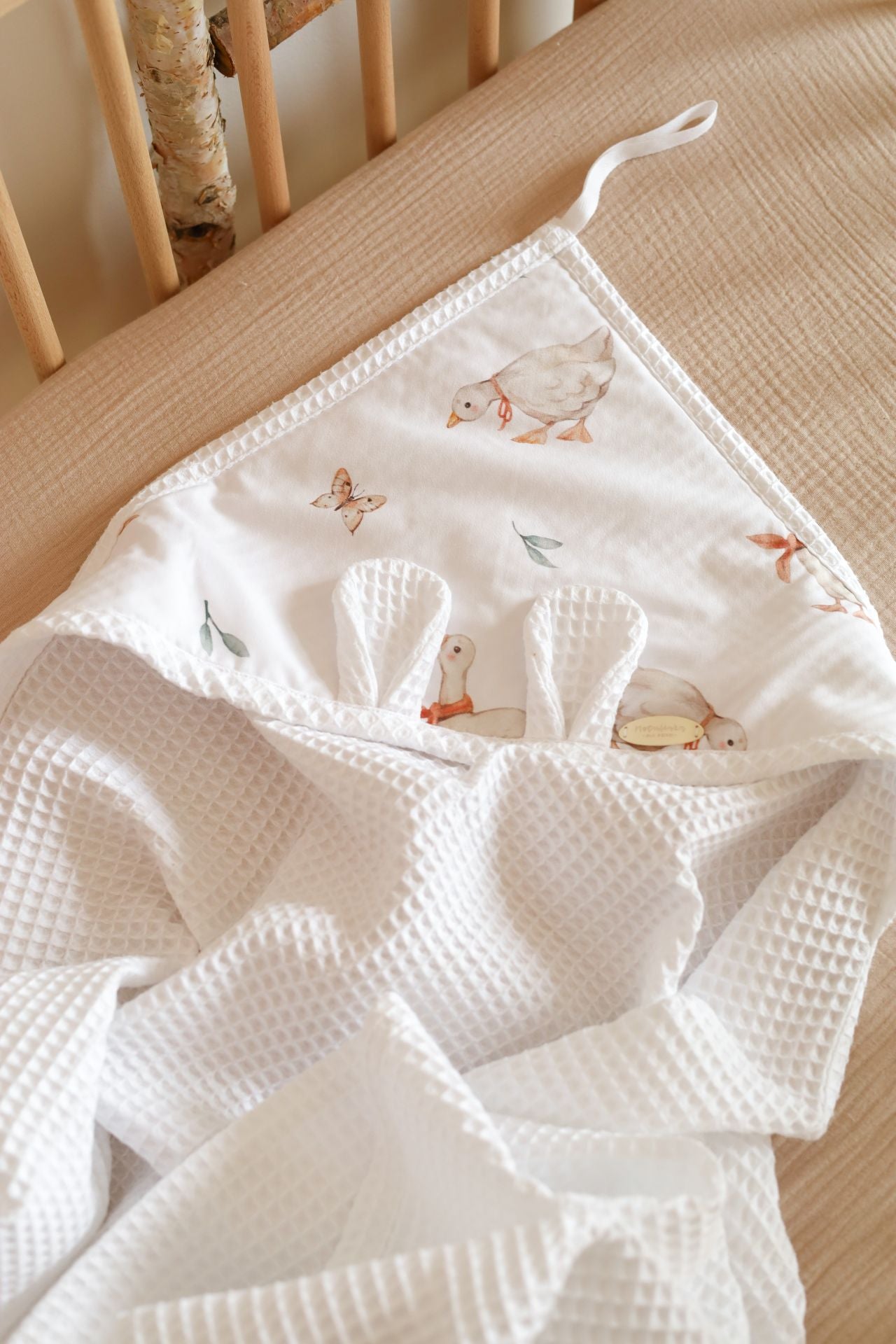 Wrap your little one in comfort with our Waffle Baby Hooded Bath Towel. Made from 100% natural cotton, it's ultra-soft, breathable, quick-drying.